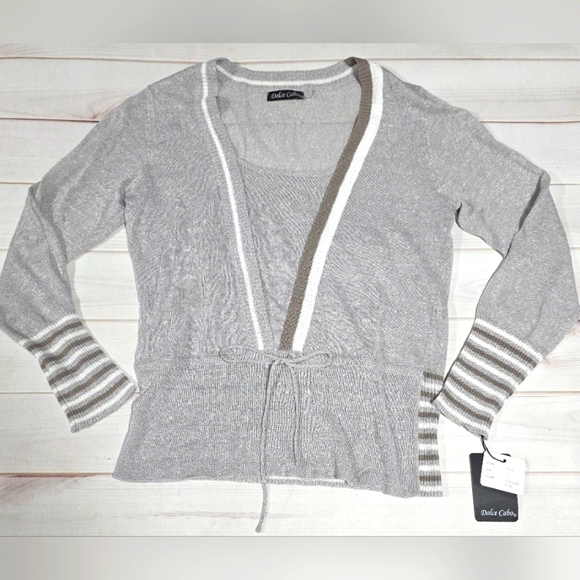 Dolce Cabo Tops - Dolce Cabo Grey Linen Blend Tunic Blouse Small - New With Tags